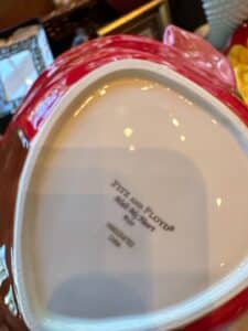 Fitz-and-Floyd-Melt-My-Heart-Strawberry-Bowl-second-image