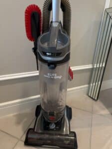 Hoover-MAXLife-Power-Drive-Swivel-XL-Pet-Bagless-Upright-Vacuum-Cleaner