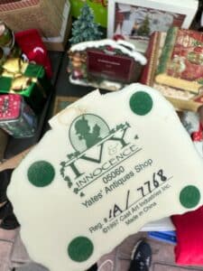 Ivy-Innocence-Yates-Antiques-Shop-Miniature-House-second-image
