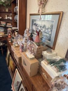 Jim-Shore-Heartwood-Creek-Figurines-Collection