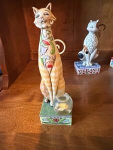 Jim-Shore-Heartwood-Creek-Jilly-Cat-Figurine-with-Fishbowl