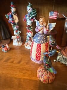 Jim-Shore-Heartwood-Creek-Miss-America-Angel-Figurine-with-Birds-and-Pumpkin