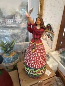 Jim-Shore-Heartwood-Creek-Peace-on-Earth-Angel-Figurine-