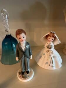 Josef-Originals-Bride-and-Groom-Porcelain-Figurine-Set