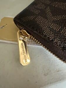 Michael-Kors-Signature-Zip-Around-Wallet-third-image