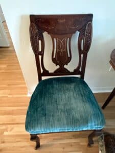 Niagara-Furniture-Chippendale-Style-Mahogany-Side-Chair-with-Inlaid-Shield-Back