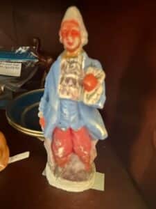 Occupied-Japan-Figurine-of-a-Gentleman-in-th-Century-Attire