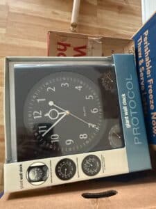 PROTOCOL-Giant-Wall-Clock-with-Thermometer-and-Hygrometer