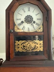 Seth-Thomas-Octagon-Walnut-Mantel-Clock-with-Eglomis-Panel