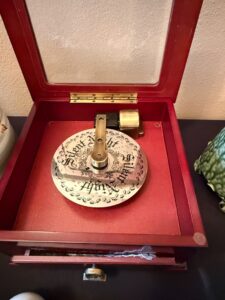 Silent-Night-Music-Box
