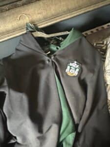 Slytherin-Robe-and-Tie-Set