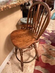 Solid-Oak-Windsor-Style-Bar-Stool