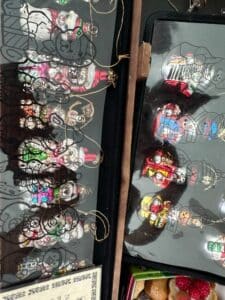 Thomas-Pacconi-Classics-Christmas-Ornaments-Set-third-image