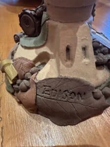 Tom-Clark-Edison-Gnome-Figurine-second-image
