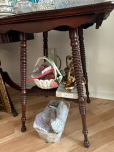 Victorian-Spool-Turned-Parlor-Table-with-Scalloped-Edge
