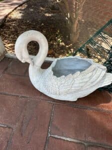 Vintage-Concrete-Swan-Planter