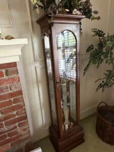 Vintage-Curio-Cabinet-with-Glass-Doors-and-Shelves