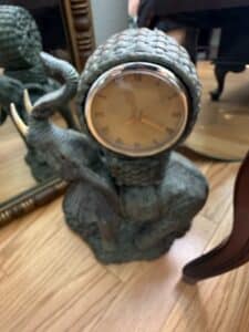 Vintage-Elephant-Figural-Mantel-Clock