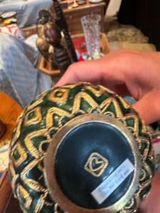 Vintage-Enameled-Pineapple-Trinket-Box