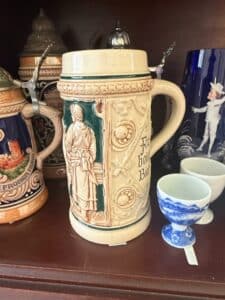 Vintage-German-Beer-Stein-Froh-beim-Bier
