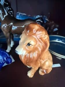 Vintage-Lusterware-Lion-Figurine