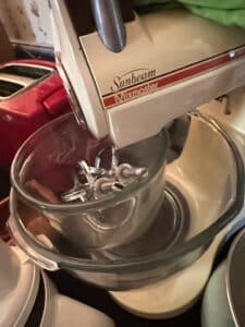 Vintage-Sunbeam-Mixmaster-Speed-Stand-Mixer
