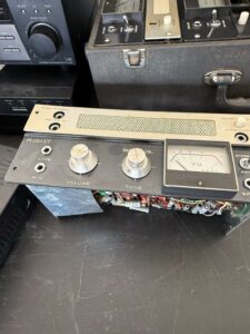 Akai-M-Reel-to-Reel-Tape-Recorder-or-Playback-Unit