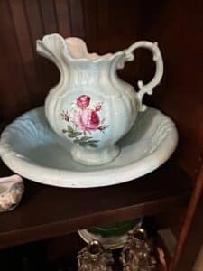 Arnels-Pink-Roses-Wash-Basin-and-Pitcher-Set