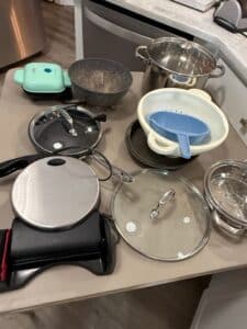Assorted-Cookware-and-Small-Appliance-Lot-1
