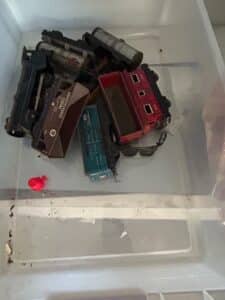 Assorted-Vintage-Marx-and-Lionel-Toy-Train-Cars-second-image
