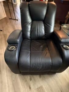 Black-Leather-Home-Theater-Recliner-with-Cup-Holders-and-Lights-1