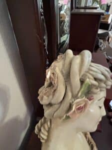 Capodimonte-Porcelain-Figurine-Lady-with-Roses-third-image-1