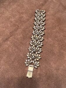 Coro-Leaf-and-Vine-Bracelet-1