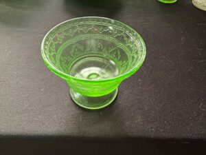 Federal-Glass-Patrician-Pattern-Uranium-Glass-Sherbet-Dish