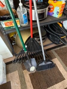 Gardening-Tool-Set-with-Broom-Rake-and-Shovel-1