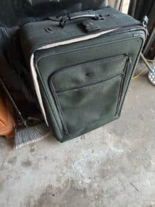 Green-Soft-Sided-Rolling-Suitcase