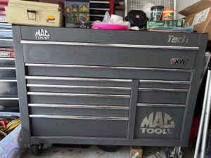 MAC-Tools-Tech-XW-Rolling-Tool-Chest-1