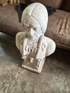 Native-American-Chief-Bust-Sculpture