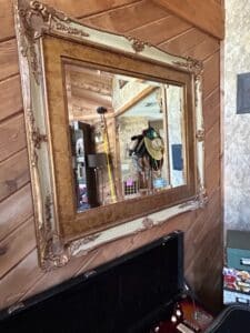 Ornate-Gilt-Wood-Mirror-with-Acanthus-Leaf-Motif
