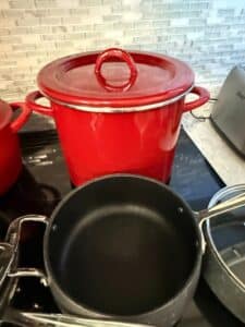 Rachael-Ray-Create-Delicious-qt.-Enamel-Stock-Pot-with-Lid-and-Non-stick-Pot-1