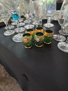 Set-of-Four-Green-Glass-Cordial-Glasses-with-Gold-Rim-and-Floral-Detail