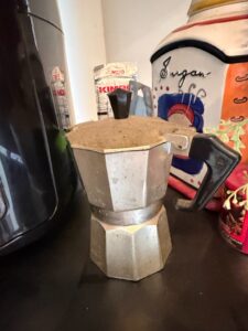 Vintage-Bialetti-Moka-Express-Stovetop-Espresso-Maker-1
