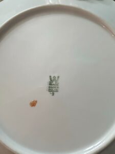 Wawel-Rose-Garden-Porcelain-Plate