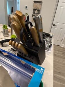 Marco-Almond-Gold-Knife-Set-With-Block-KYA-Pieces-Stainless-Steel