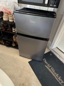 Midea-.-cu.-ft.-Door-Compact-Refrigerator