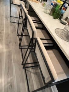 Modern-Black-Metal-Frame-Counter-Stools-with-Cream-Upholstery