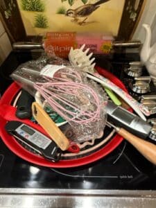 Assorted-Kitchen-Utensil-Lot-with-Silpin-Rolling-Pin