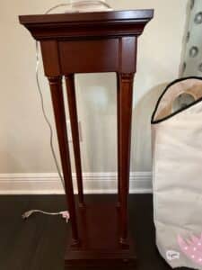 Bombay-Company-Mahogany-Pedestal-Plant-Stand