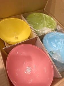 Set-of-Four-Italian-Hand-Painted-Glass-Bowls