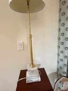 Vintage-Brass-and-Marble-Table-Lamp